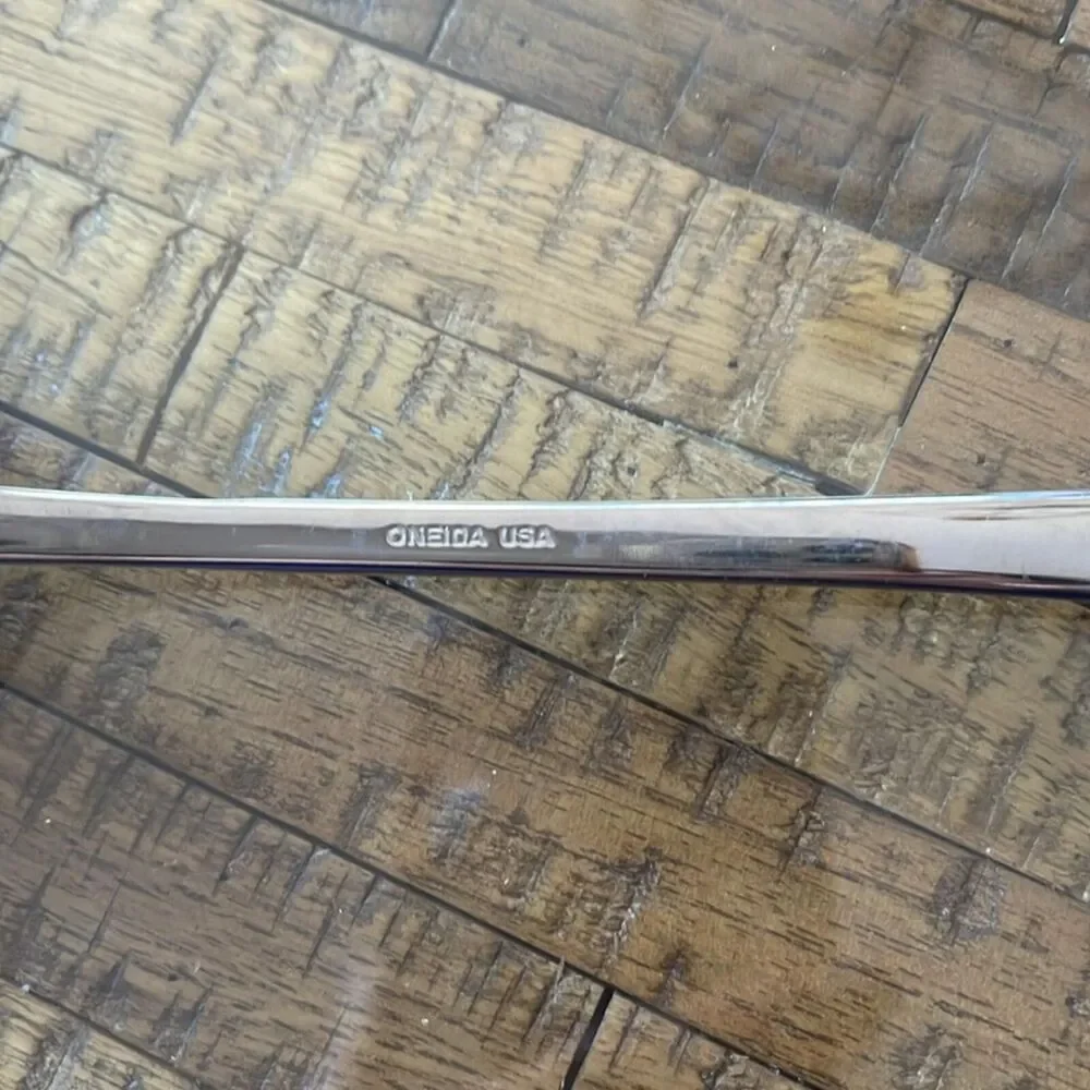 New Oneida USA Othenia Serving Spoon